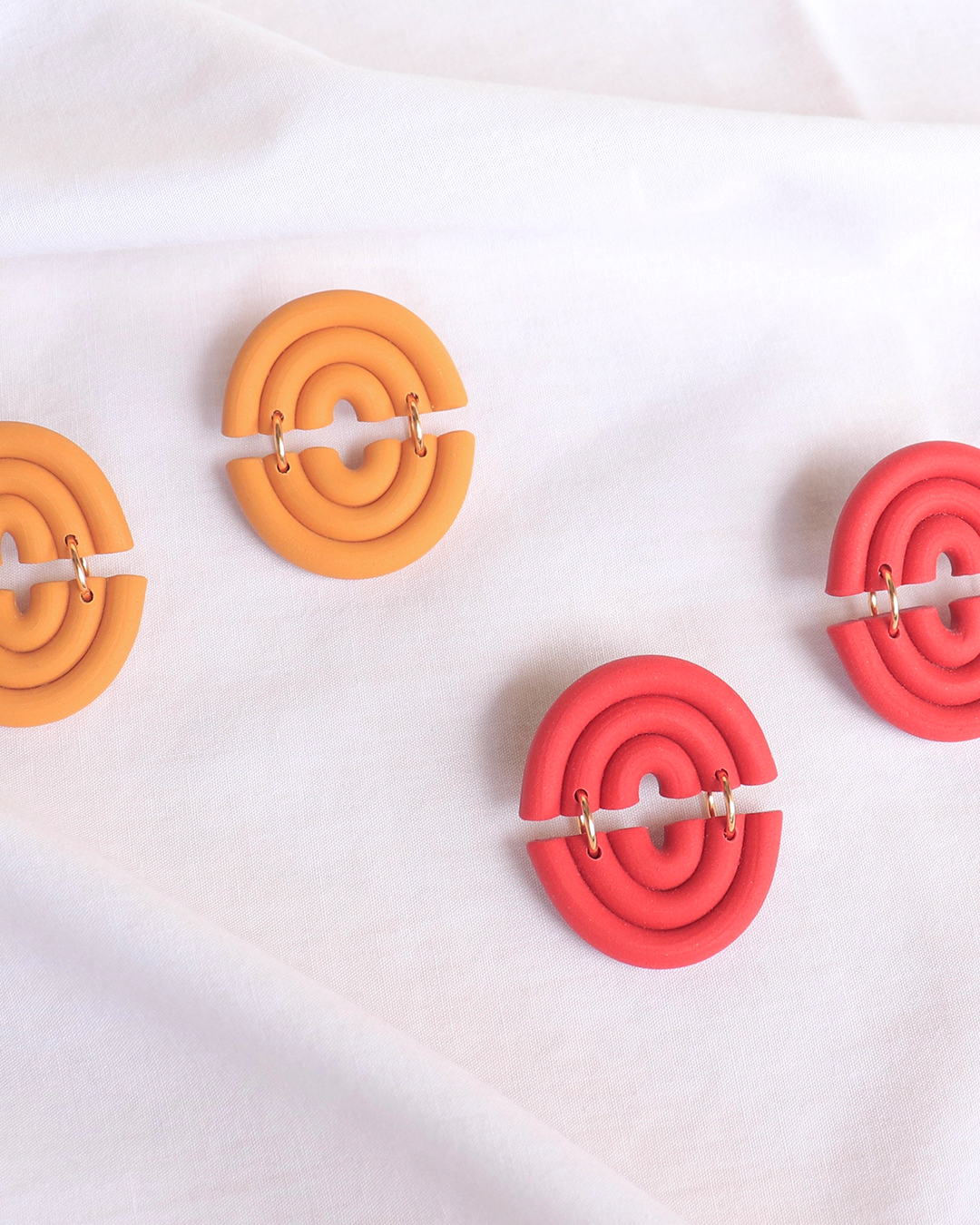 Etniá Studs