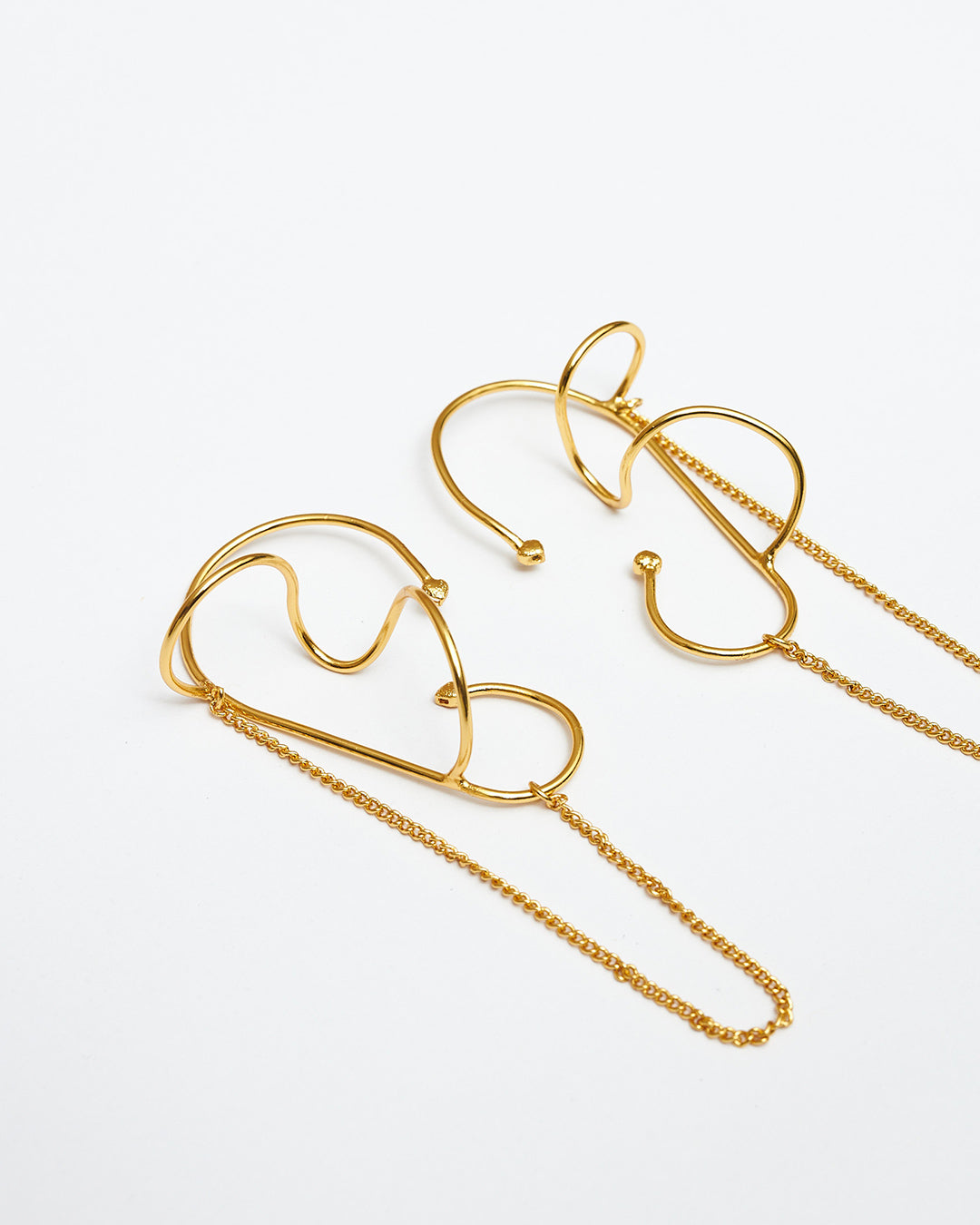 Looped Chain Earcuff